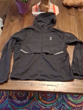 On Running Black Core Jacket with Reflective Logo